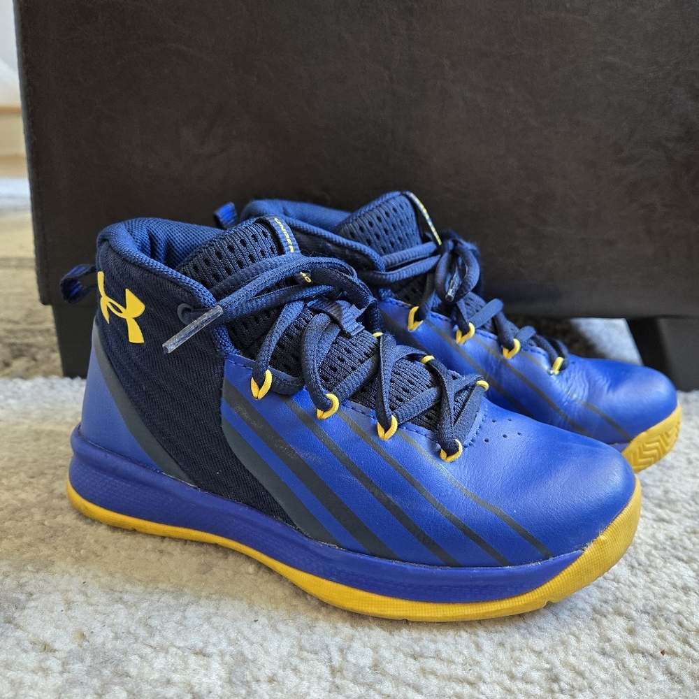 Under Armour Kids Lockdown 3 Basketball Shoes
